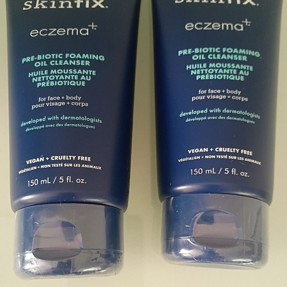 Two Skinfix Eczema+ Pre-Biotic Cleanser - Picture 2 of 3